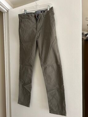 Men’s SuperDry khakis olive color